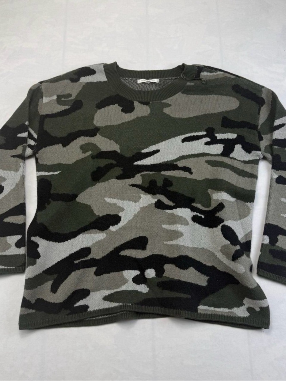 Willow and Clay Women’s Camo Crewneck Sweater - Olive, Black,  & Gray